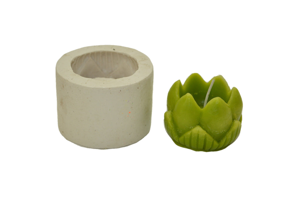 CL - Medium Lotus Hurricane Candle Silicone Mould - SL316
