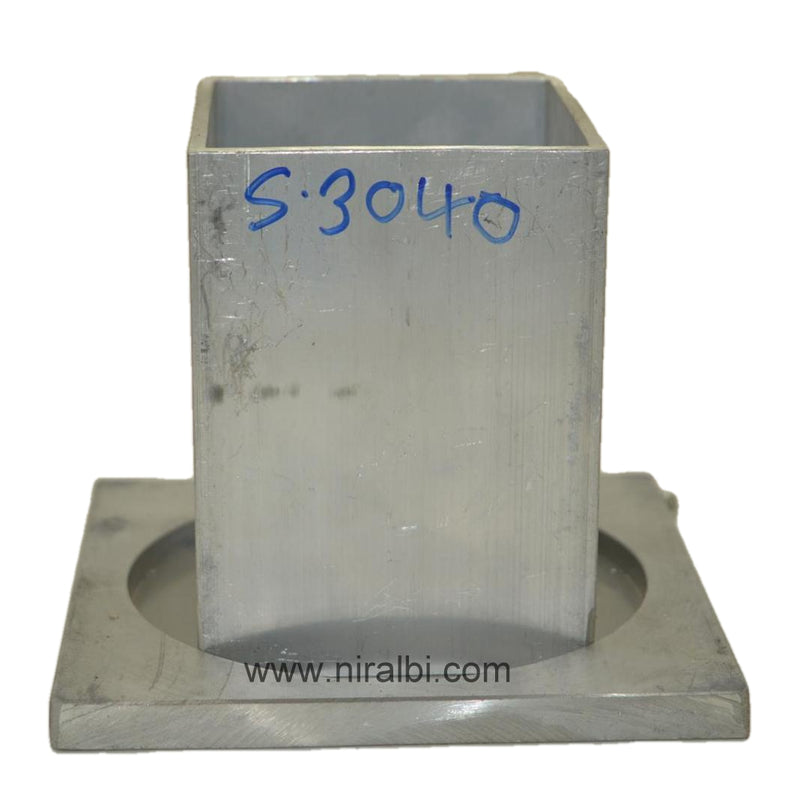 Niral's Geometry Aluminum Square Dia 3 inch - Ht 4 inch