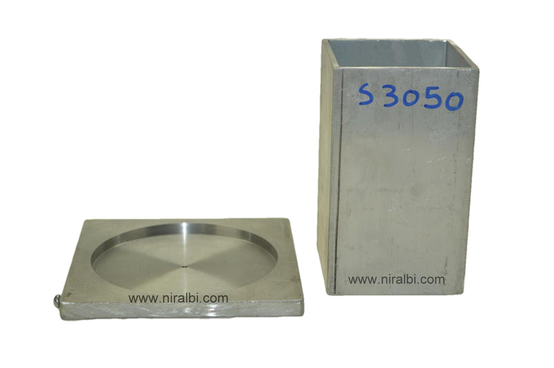 Niral's Geometry Aluminum Square Dia 3 inch - Ht 5 inch