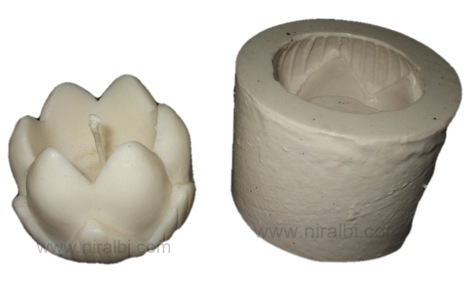CL - Extra Large Lotus Hurricane Candle Silicone Mould - SL318