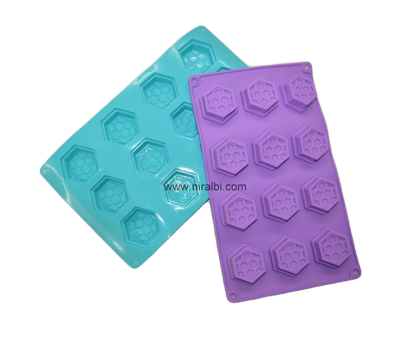 Small Bee Hive 12 in 1 Silicone Mould - SP32241